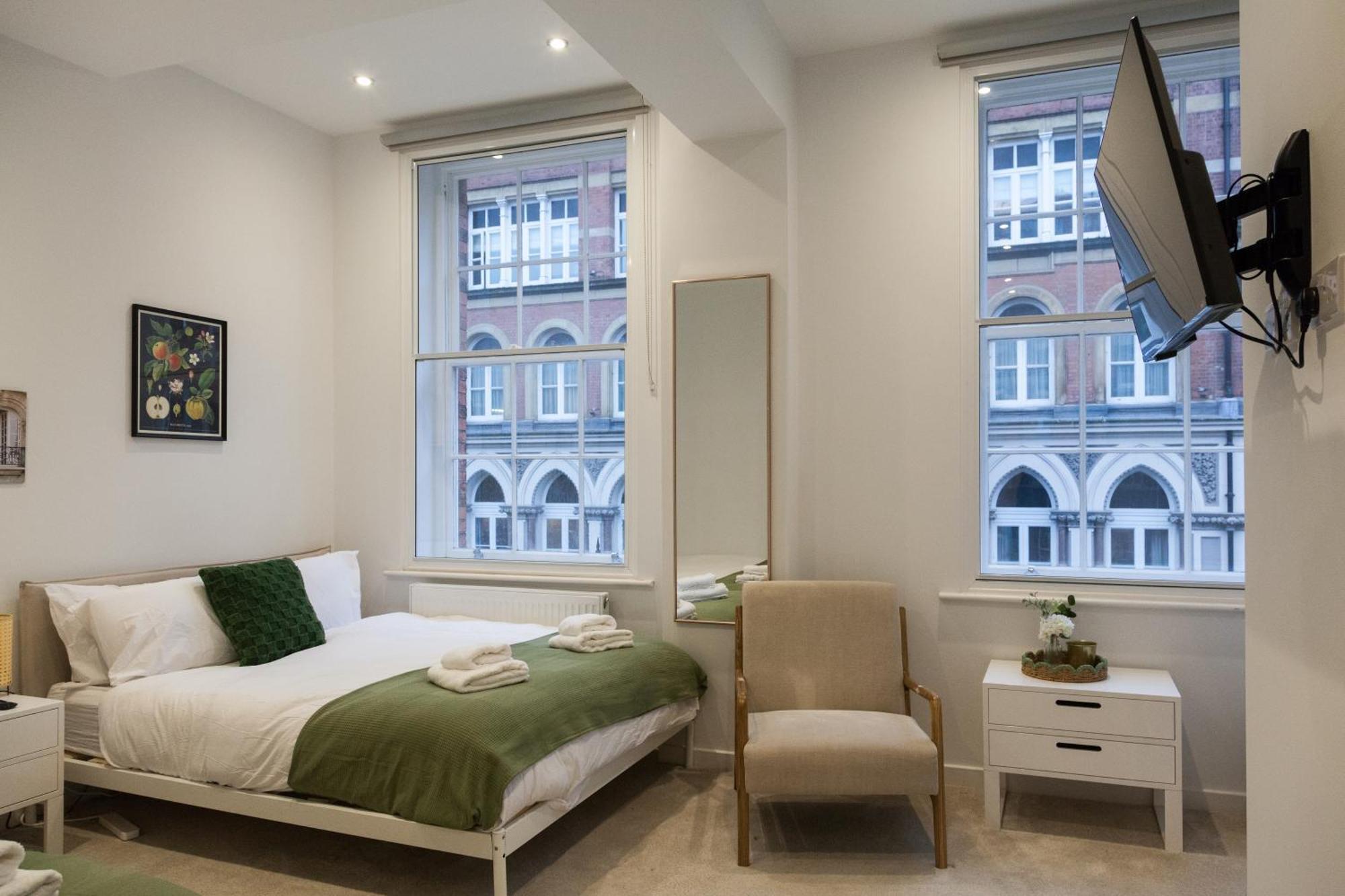 Apartment Grand Central Flat - Perfect For Families - Contractors - Professionals - Long Stay Rates Available