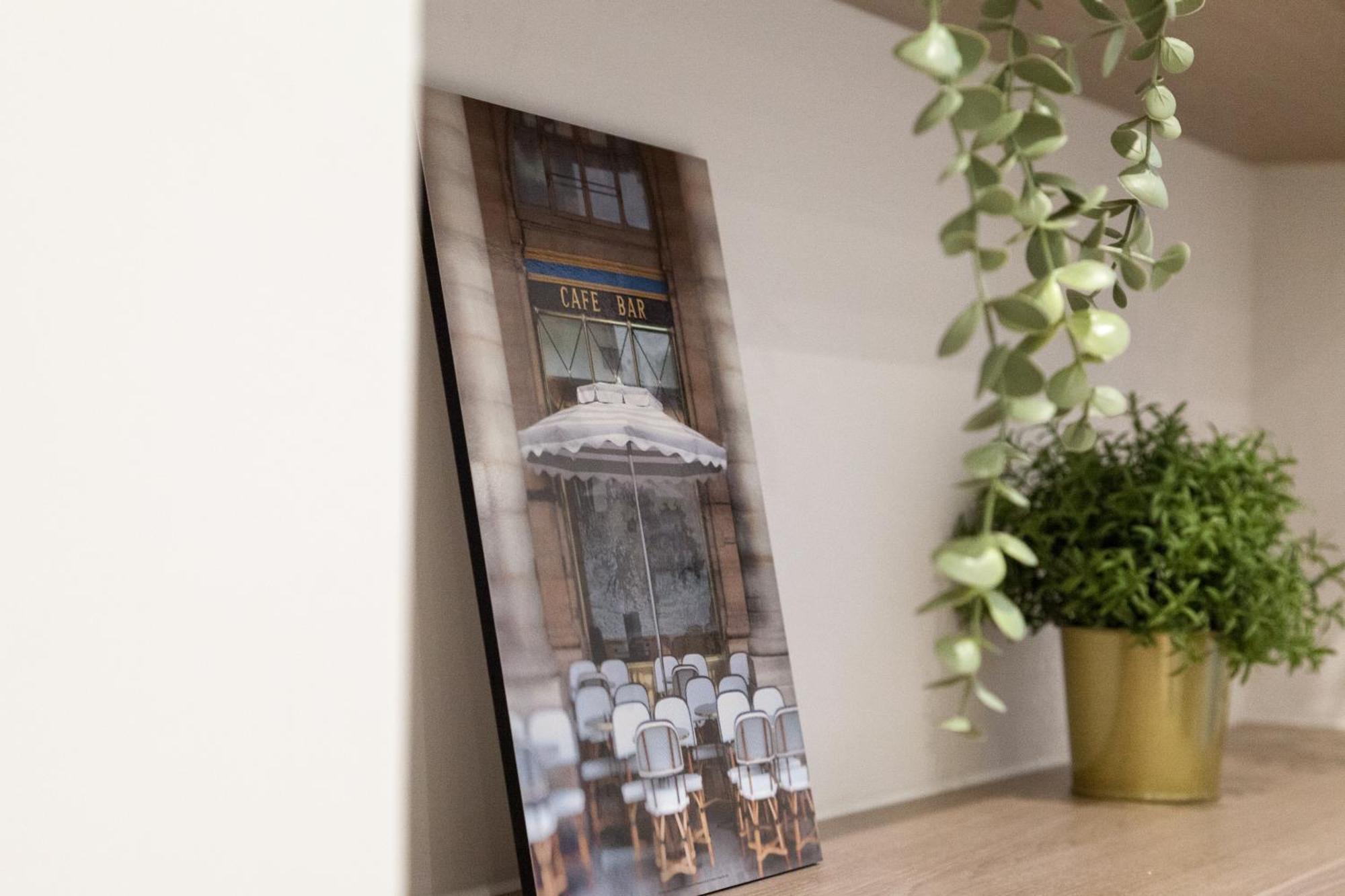 Grand Central Flat - Perfect For Families - Contractors - Professionals - Long Stay Rates Available *