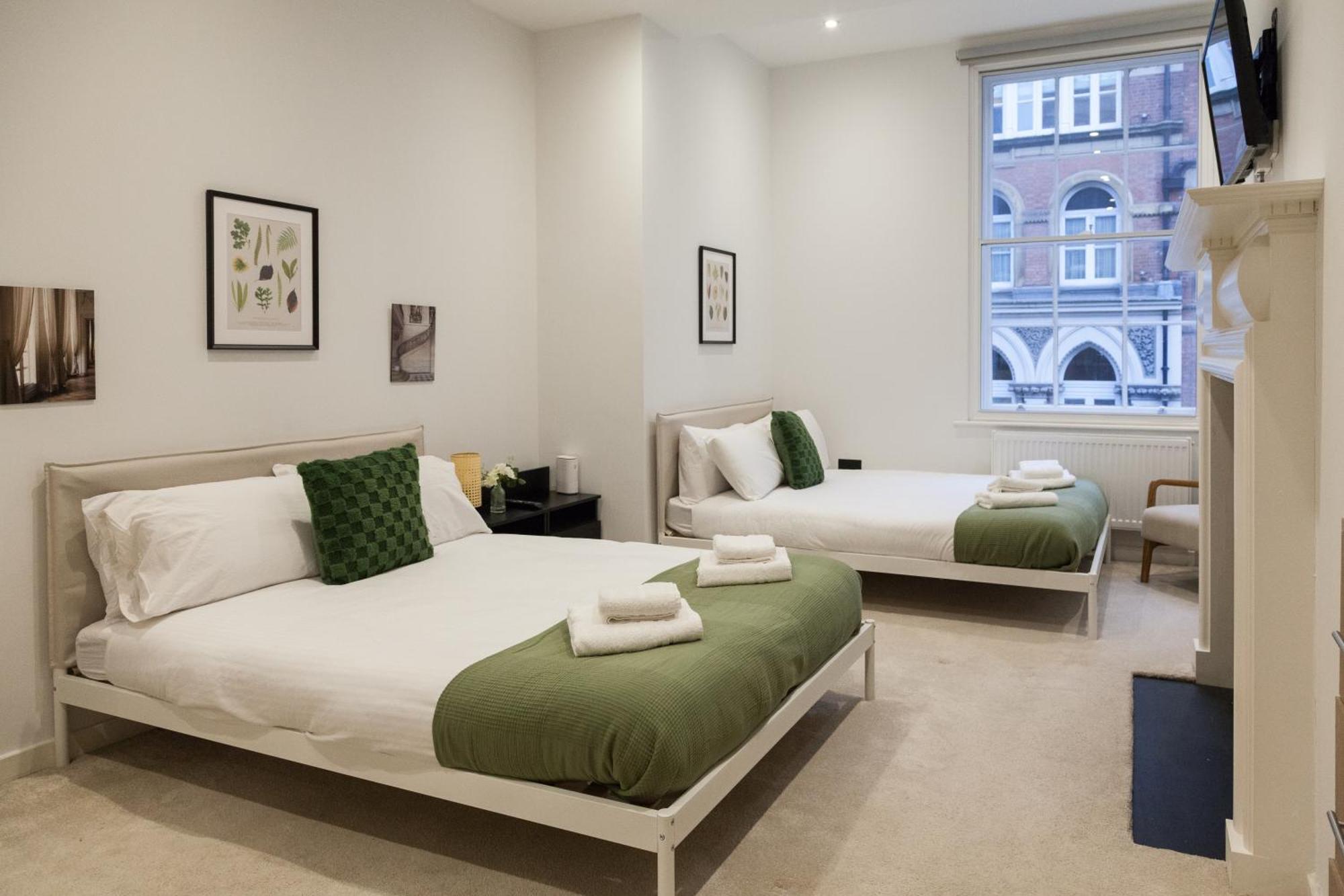 Apartment Grand Central Flat - Perfect For Families - Contractors - Professionals - Long Stay Rates Available *