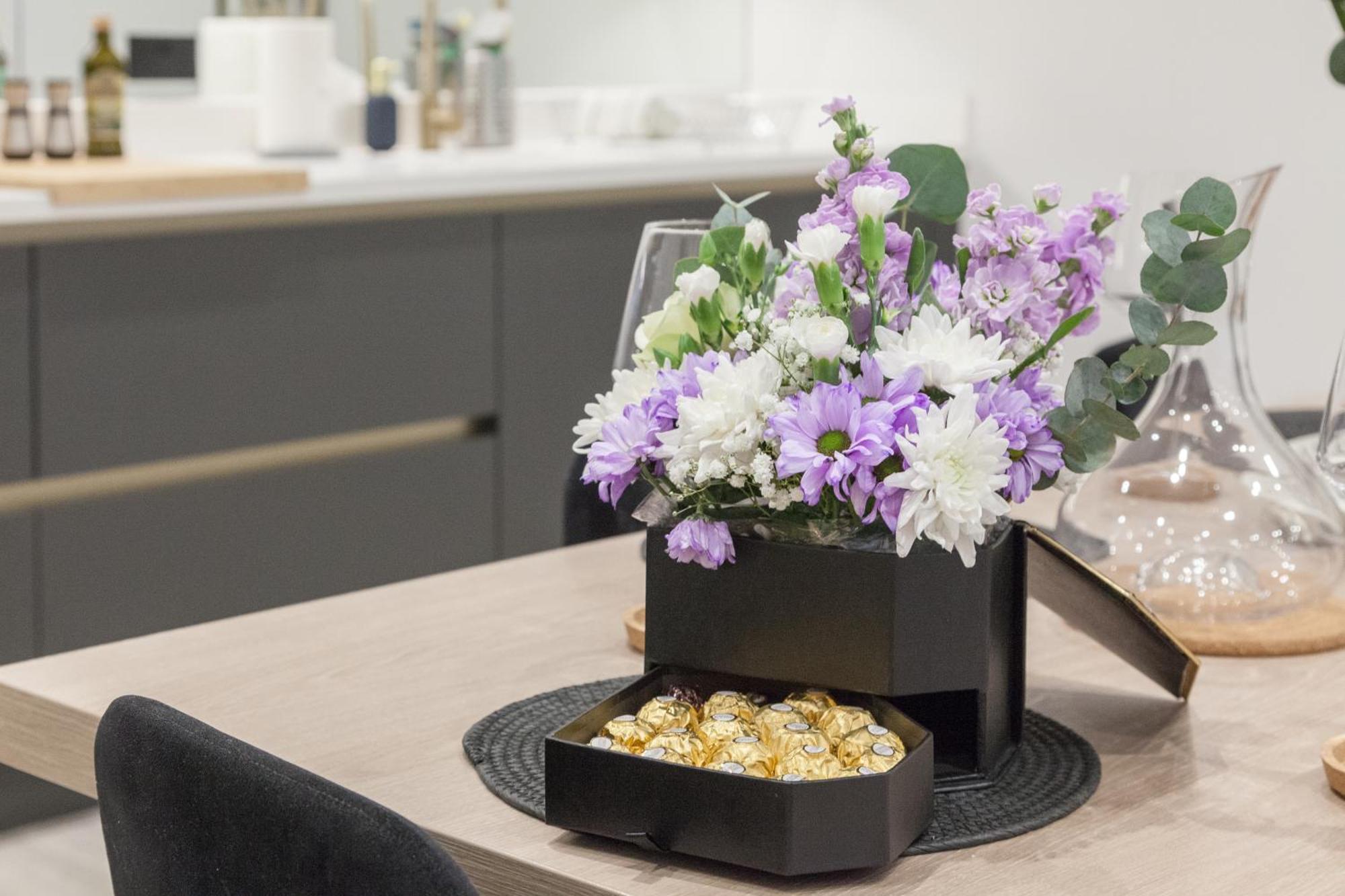 Grand Central Flat - Perfect For Families - Contractors - Professionals - Long Stay Rates Available