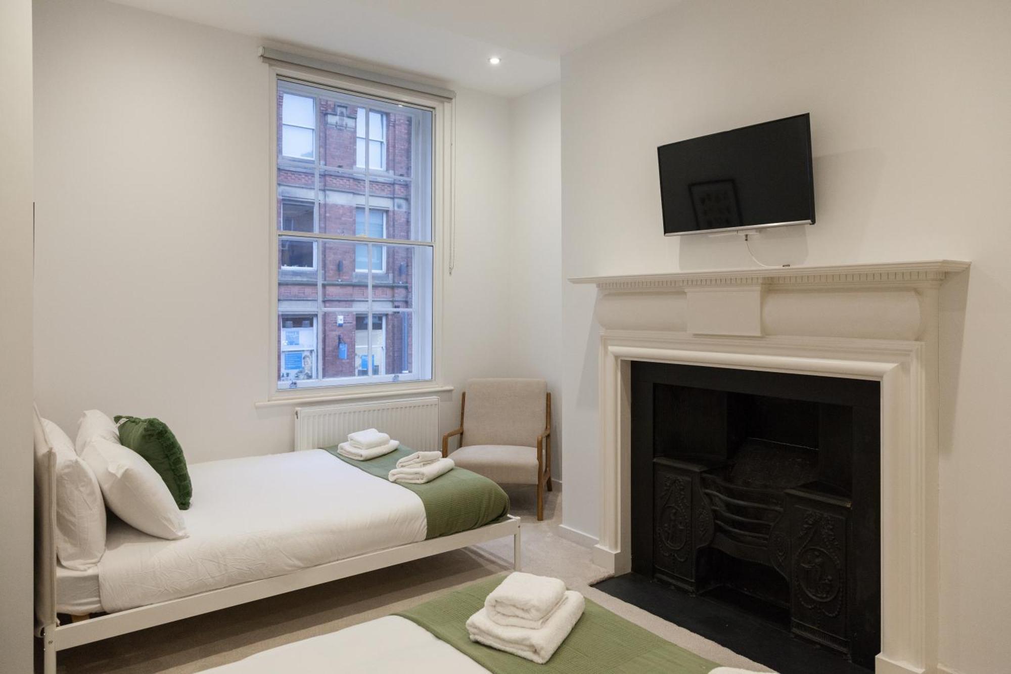 Grand Central Flat - Perfect For Families - Contractors - Professionals - Long Stay Rates Available